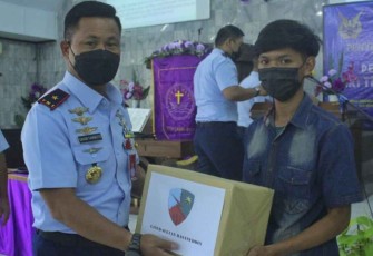 Lanud Sultan Hasanudddin Gelar Doa Bersama Dan Penyerahan Bantuan Sosial