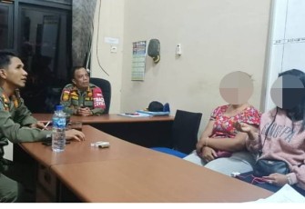 Dua Terduga Wanita Penghibur saat diamankan