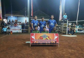 Tim sepak takraw MCY 1 kostum biru, saat foto bersama ARKIMO 2