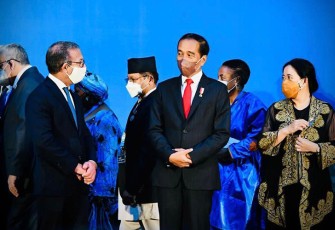 Presiden RI Ir H Joko Widodo didampingi Ketua DPR RI Puan Maharani saat menyambut tamu jelang sidang IPU di Bali