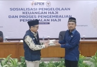 Sosialisasi Pengelolaan Keuangan Haji dan Proses Pengembalian Pembatalan Haji, di UNS Inn Hotel, Solo, pada Senin (21/11/2022).