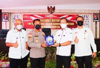 Tim Kompolnas RI saat Lakukan Penelitian dan Pengembangan di Polres Bintan. 