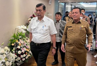 Gubernur Ansar saat Temui Luhut Binsar