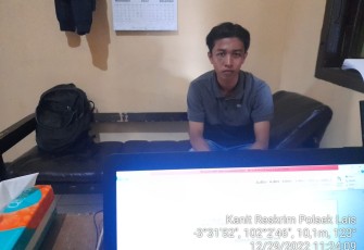 Tersangka saat diamankan