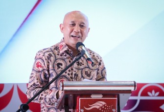 MenKopUKM Teten Masduki saat menjadi pembicara pada Rakor Monitoring Implementasi Inpres Nomor 2 Tahun 2022 tentang Percepatan Peningkatan Penggunaan Produk Dalam Negeri (PDN), dan Produk UMKM-Koperasi, di ICE BSD, Tangerang, Banten, Selasa (29/11).
