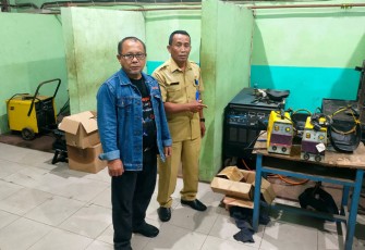 Wakil ketua Komisi E DPRD Jatim, Artono saat cek kondisi BLK di Jember.