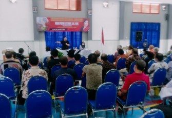  Anggota DPRD Jawa Timur, Hari Putri Lestari saat menggelar serap aspirasi di SMPK Maria Fatima, Jember, Minggu 16 Oktober 2022 lalu. 