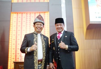 Wagub Bengkulu Rosjonsyah saat Hadiri Paripurna HUT ke 21 Kota Lubuk Linggau