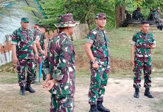Danrem 143/HO saat Kunjungi Kompi Senapan A Yonif 725/Woroagi di Bau bau
