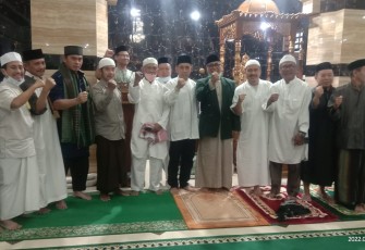 Pangdam XIV/Hsn Mayjen TNI Andi Muhammad SH saat Safari Ramadhan dan Sholat Subuh bertempat di Masjid Darul Mutaqin Jalan Minasa Upa Raya, Kelurahan Karunrung, Kecamatan Rappocini, Kota Makassar, Sabtu (23/4/2022).