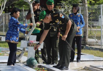 Dandim Palangka Raya saat Hadiri Ziarah Peringatan Hari Juang Kartika TNI AD Ke 77 