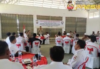 Kapolres Mukomuko saat Gelar FGD di Polsek Jajaran