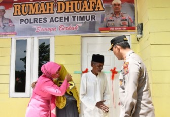 Polres Aceh Timur Serahkan Unit Rumah Untuk Kaum Dhuafa.