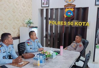 Kalapas Kelas III Suliki Kamesworo, melakukan kunjungan ke Polres 50 Kota.