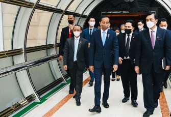 Presiden RI Ir H Joko Widodo saat berkunjung ke Korsel bertemu para CEO di Lotte Hotel, Seoul. Foto@Twitter Jokowi