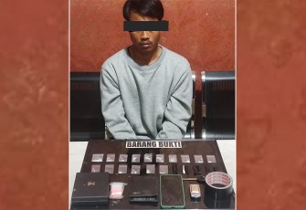 Tersangka dan barang bukti saat diamankan