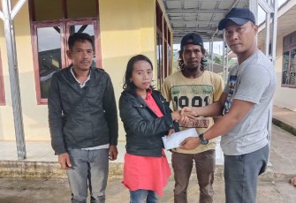 Penyerahan reward uang tunai atas informasi yang diberikan terkait keberadaan tahanan yang melarikan diri dari Bengkulu Utara.