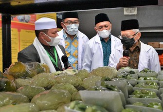 Wakil Presiden (Wapres) RI Ma'ruf Amin dalam acara Korporatisasi Pertanian Dalam Mendukung Ekosistem Halal Value Chain Berbasis Koperasi Pondok Pesantren (Kopontren) di Ponpes Al-Ittifaq, Kabupaten Bandung, Jawa Barat, Selasa (22/3). 