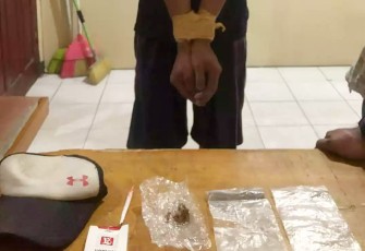 Tersangka dan barang bukti saat diamankan