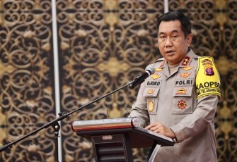  Kapolda Kalimantan Tengah (Kalteng) Irjen Pol Drs. Djoko Poerwanto membuka kegiatan Sosialisasi Nota Kesepahaman Bersama antara Polri dengan PT. Pertamina Patra Niaga tentang pengelolaan bahan bakar minyak dan pelumas (BMMP) di lingkungan Polda Kalteng, bertempat di Ballroom Hotel Bahalap, Jl. RTA. Milono, Km.3, Kota Palangka Raya, Kamis (14/12/23)
