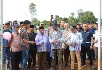 Bupati Agus Istiqlal saat Hadiri Peresmian Tower Menara Telekomunikasi BTS 4G di Bangkunat