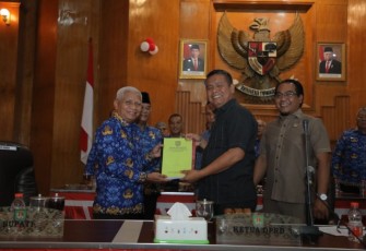 Bupati Asahan Sampaikan Nota Keuangan dan Rancangan Peraturan Daerah Tentang Perubahan APBD Kabupaten Asahan Tahun Anggaran 2023