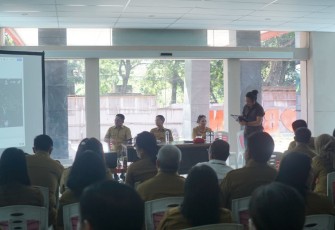 Wakil walikota Bitung Hengky Honandar saat menghadiri rapat Akbar Persiapan Pelaksanaan FPSL
