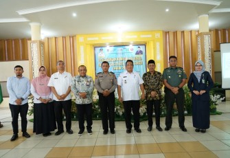 Foto bersama usai acara