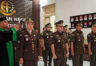 Kajari Kota Kediri Lantik 4 Pejabat Baru di Internal Korps Adhyaksa 