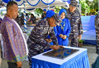 Brigjen Said Latuconsina Resmikan Negeri Hatusua Sebagai Kampung Bahari Nusantara
