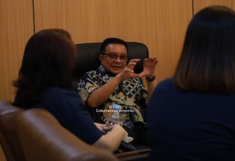 Walikota Bitung saat menggelar pertemuan bersama kepala BPJS Kesehatan KCU Manado