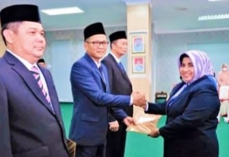 Walikota Tanjung Pinang Hj Rahma Lantik Kadis Kominfo Kota Tanjungpinang.