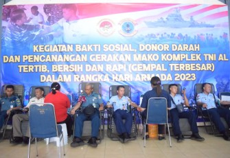 Prajurit Lanudal Kupang Ikuti Donor Darah Hari Armada Tahun 2023
