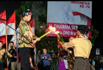 Malam Taptu dan Pawai Obor di Pantai Piwang Natuna Dilepas Oleh Mendagri RI Tito Karnavian 