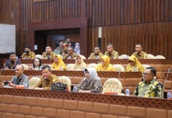 Wali Kota Tanjungpinang Hj. Rahma, S.IP, MM saat melakukan kunjungan kerja ke Komisi V DPR RI, Kamis (16/2) kemarin.