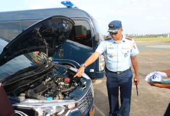 Danlanud RSA Kolonel Pnb Dedy Iskandar, S.Sos., M.M.S., M.Han Cek Kendaraan Dinas TNI AU 