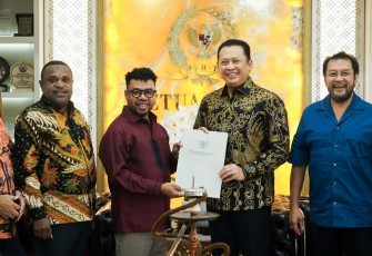 Bamsoet saat menerima MPR RI For Papua, di Jakarta, Rabu (23/8/23).