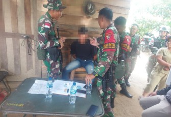 Prajurit Yonkav 6/Naga Karimata saat Tangkap Pelaku Penjambretan