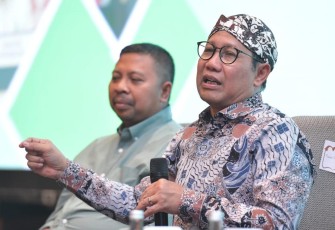 Mendes PDTT Abdul Halim Iskandar saat memberikan pengarahan dalam Training of Trainer (ToT) Peningkatan Partisipasi Pegiat Desa dalam Pembangunan dan Pemberdayaan Masyarakat Desa tahun 2023 di Surabaya, Sabtu (22/7/2023).