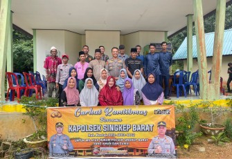 Curhat Kamtibmas Polsek Singkep Barat di Desa Bukit Belah