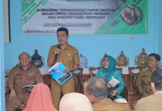 Asman Toga Aloevera mematangkan persiapan.