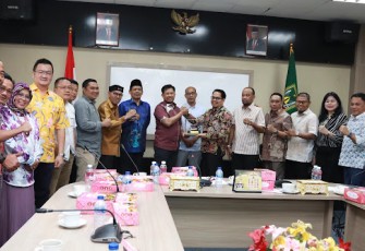 DPRD Kota Batam saat menerima kunjungan kerja Komisi Pemberantasan Korupsi (KPK)