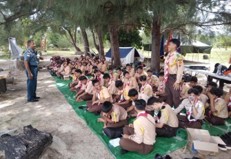 Dankal Sengiap saat jadi Narasumber Latihan SAR Kepramukaan