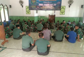 Kodim 0801/Pacitan menggelar doa bersama yang berlangsung di Masjid Nur Salaam Jl. Letjen Suprapto No. 42. Kab. Pacitan, Kamis (14/12/2023)