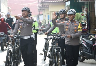 Kapolres Lingga Pimpin Patroli Sepeda Cegah Gangguan Kamtibmas dan Jalin Keakraban dengan Masyarakat