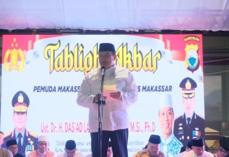 Kapolda Sulsel Irjen Pol Drs. Setyo Boedi Moempoeni Harso, S.H., M.Hum