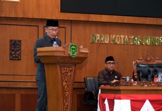 Pj Wali Kota Hasan Bersama Pimpinan DPRD Tandatangani Nota Kesepakatan KUA PPAS Tahun Anggaran 2024