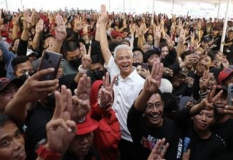 Ganjar saat mengunjungi Sanggar Inklusi Tunas Bangsa yang berada di Desa Nguter, Kecamatan Nguter, Kabupaten Sukoharjo, Jawa Tengah pada Selasa (26/12/2023).