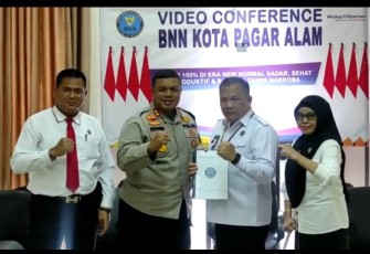 Kapolres Pagar Alam dan Kasat Narkoba saat Kunjungan ke BNN Jalin Silaturahmi