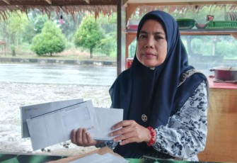 Afriani, Warga Sungai Aur, Kabupaten Pasaman Barat 
